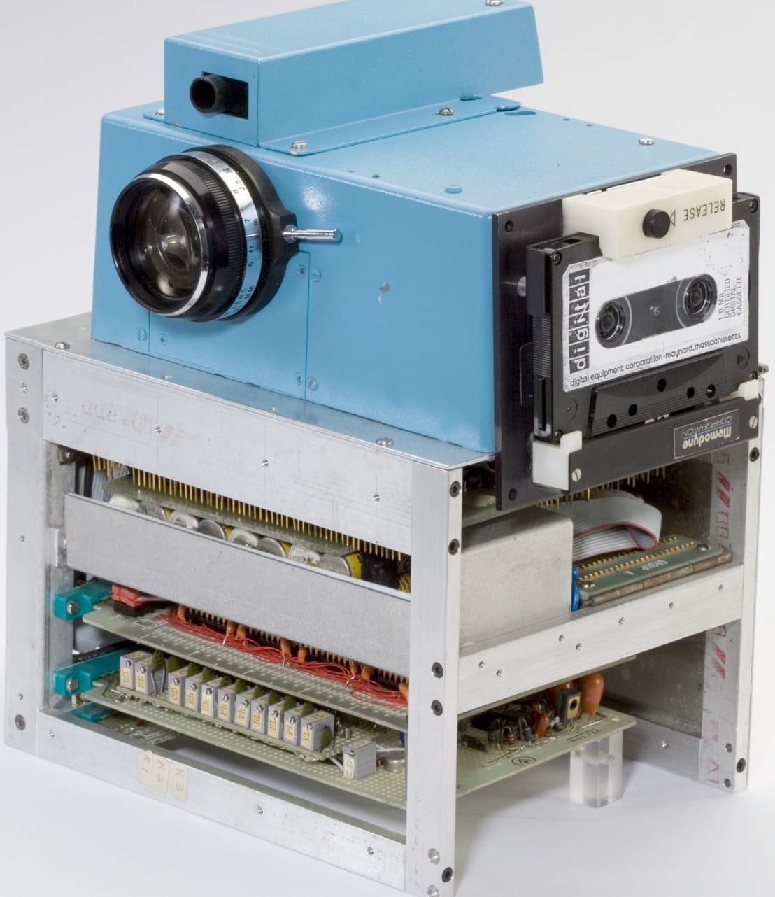 first digital camera - Corporation Memodyne digital digital equipment corporationmaynard, massachusetts Release